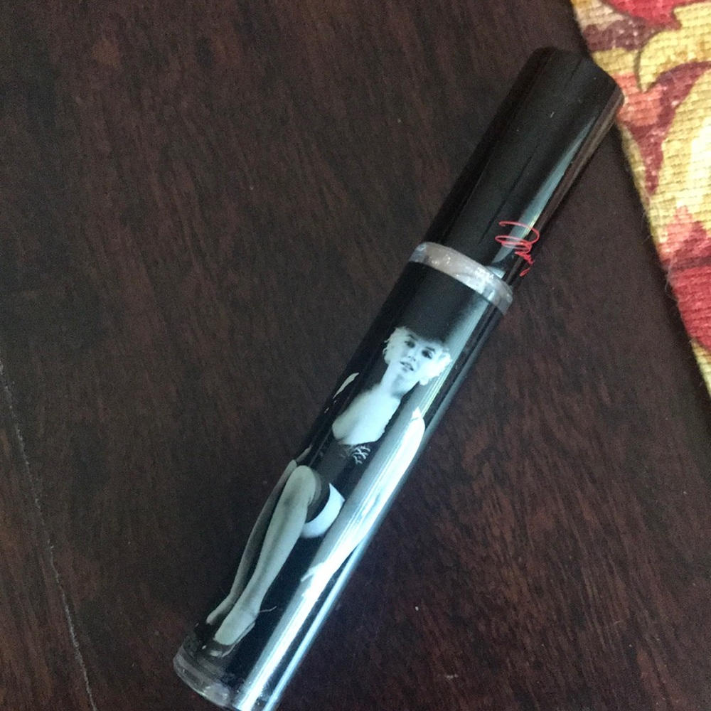 Mac Marilyn Monroe PHIFF gloss,perfect condition